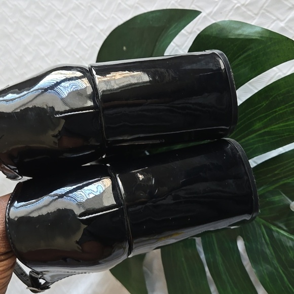 Madden Girl Black Patent Leather Block Heel Platform Mary Jane Shoes - Picture 6 of 16